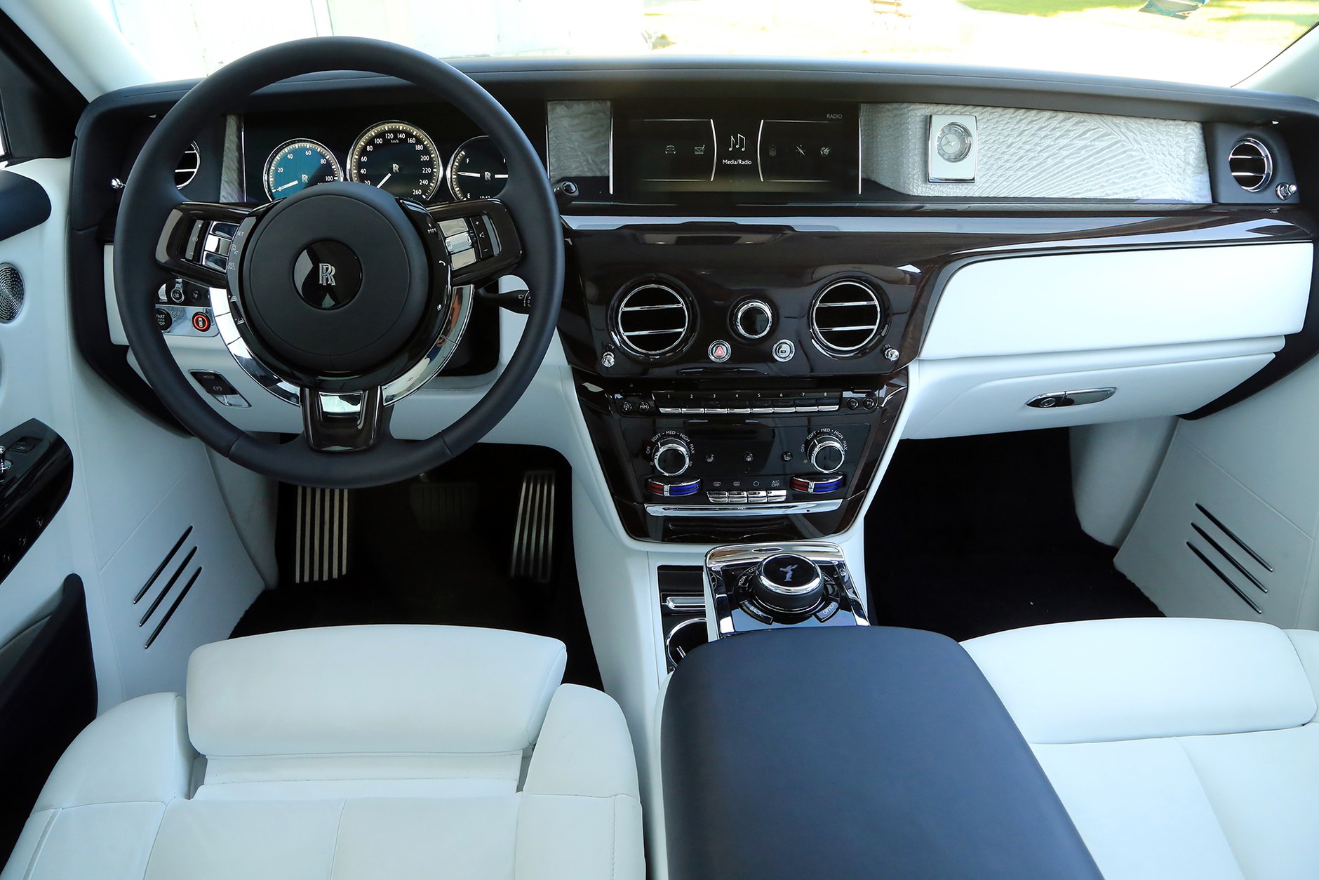 Rolls-Royce Phantom - pośpiech upokarza