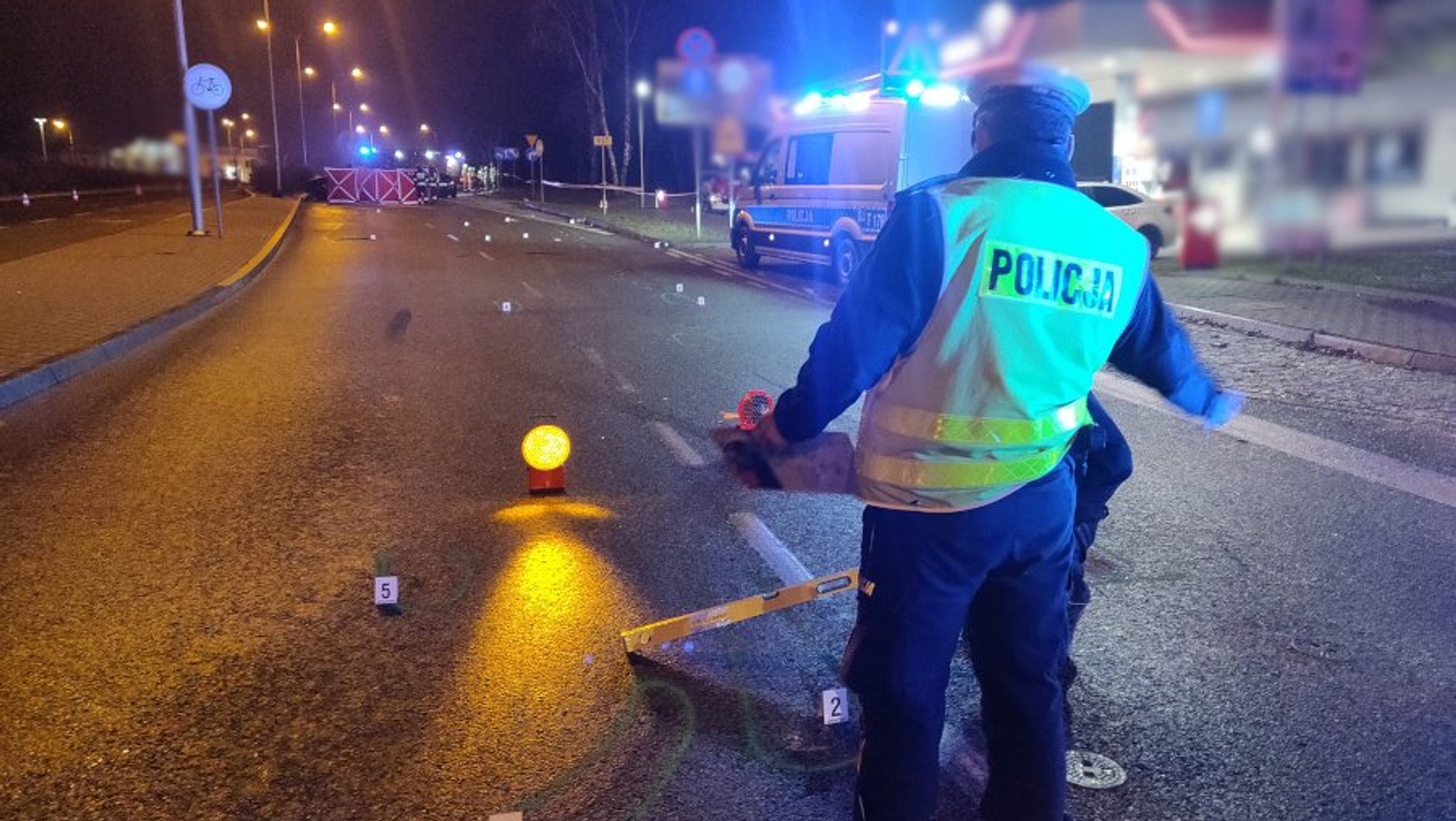 Na liczniku miał 190 km na godz. Po tragicznym wypadku schował się w lesie i nic nie pamięta