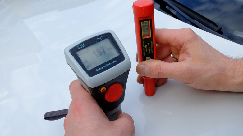 Jak prawidłowo zmierzyć grubość lakieru?