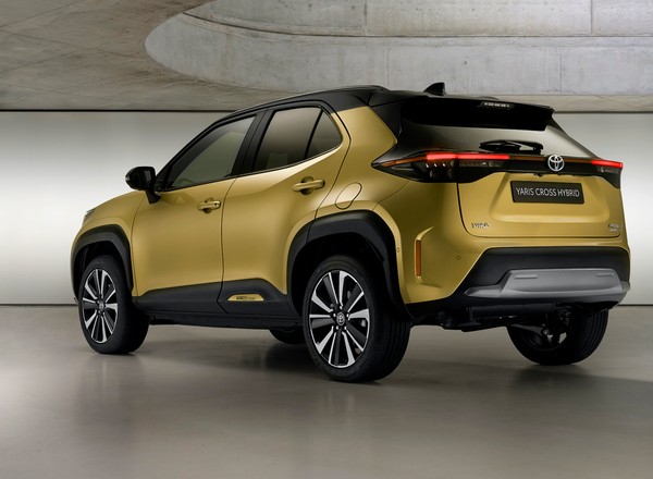 Toyota Yaris Cross jest tylko na zdjęciach, a i tak świetnie się sprzedaje