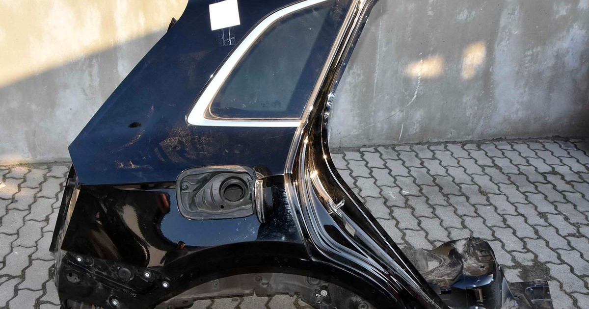 Fragment skradzionego w Niemczech Audi. Część miała być przewieziona przez granicę z Ukrainą