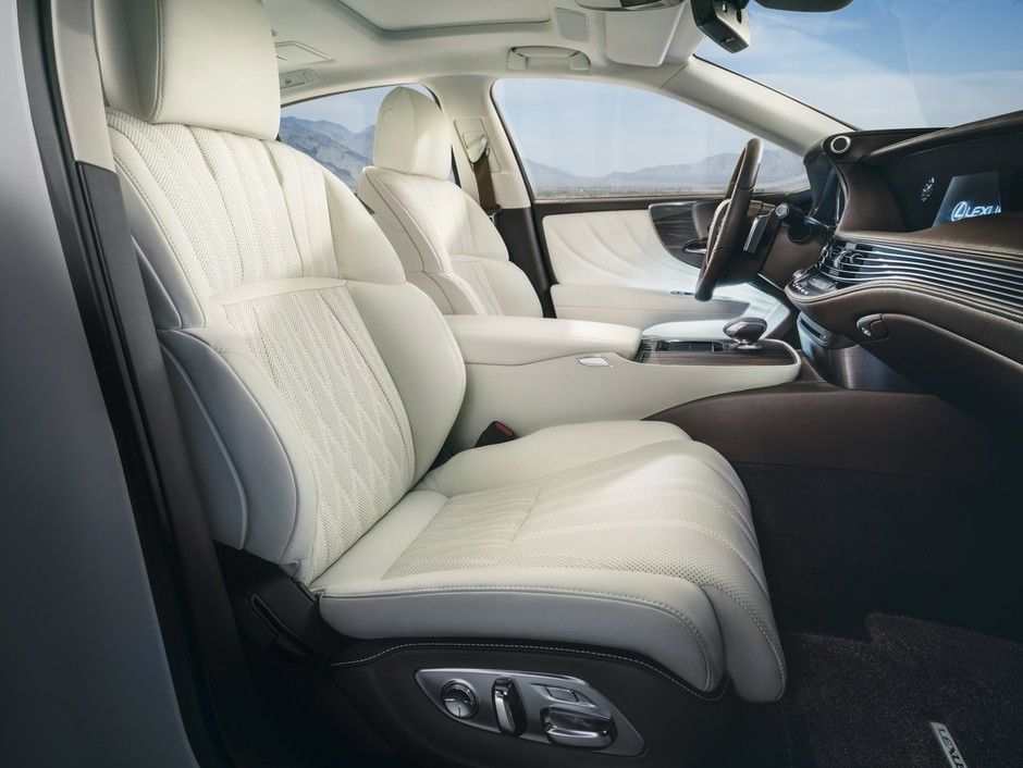 Lexus LS 2017