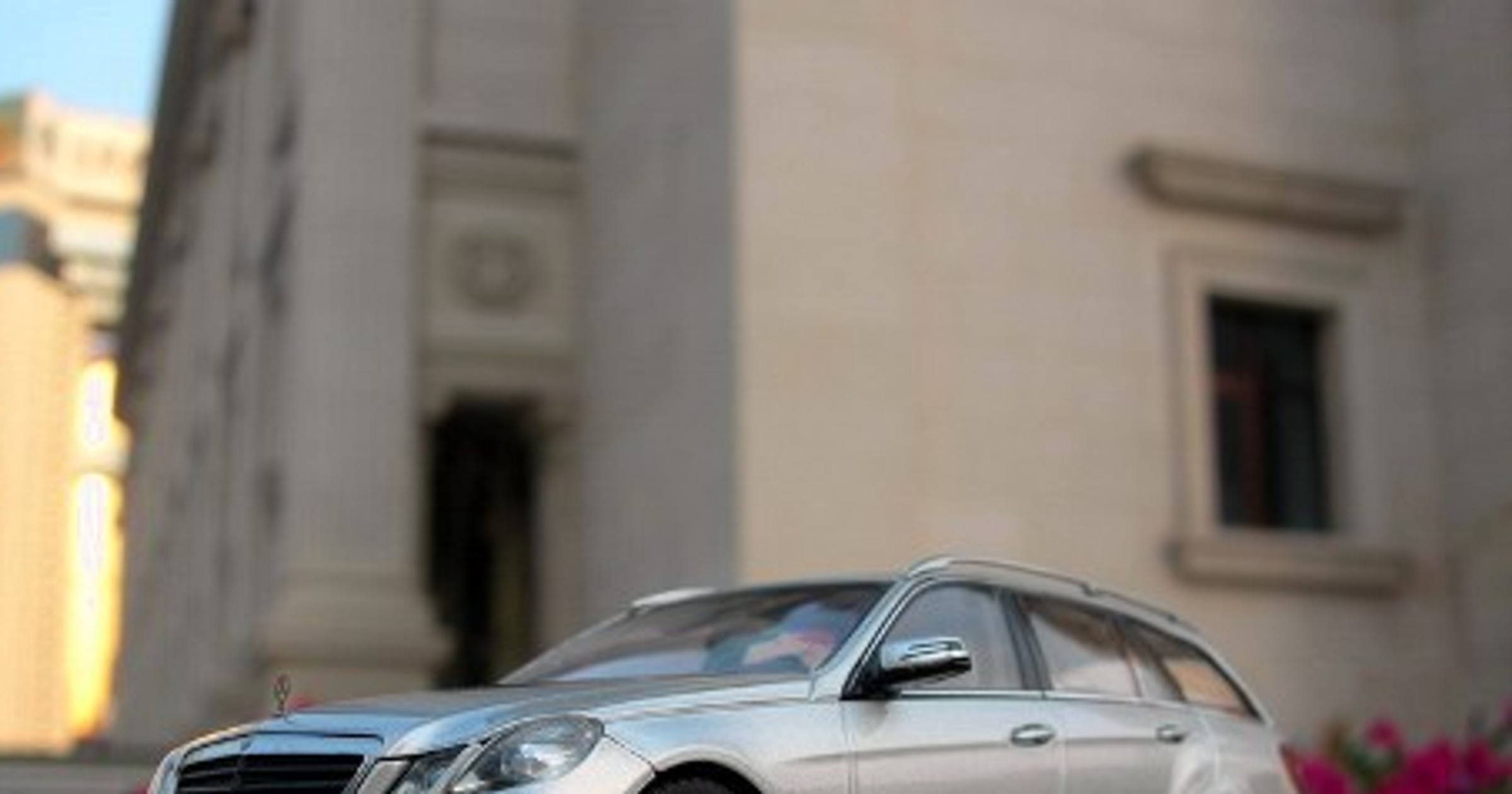 Mercedes klasy E - Limuzyna w skali 1:43