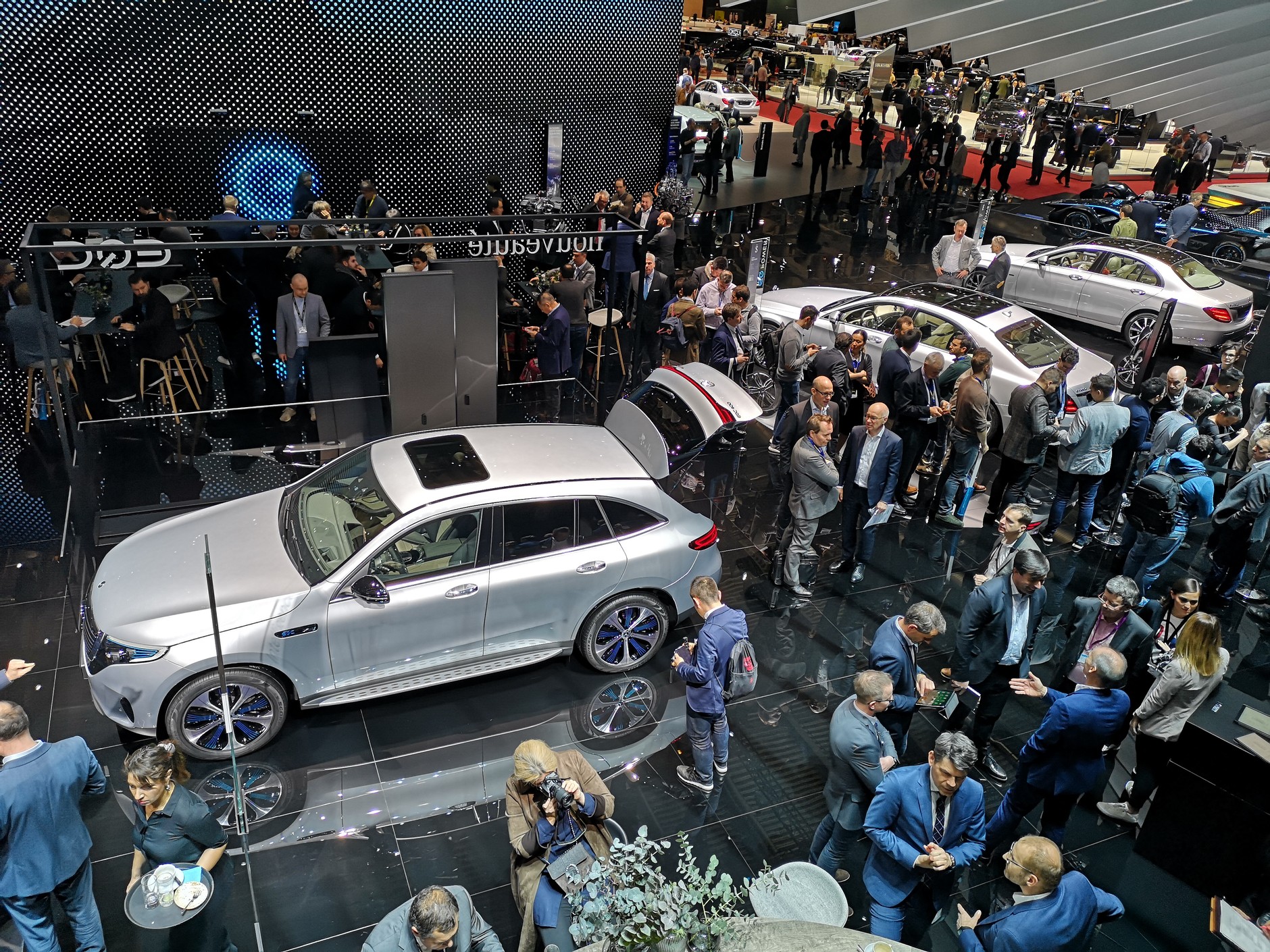 Mercedes na salonie samochodowym w Genewie - 2019