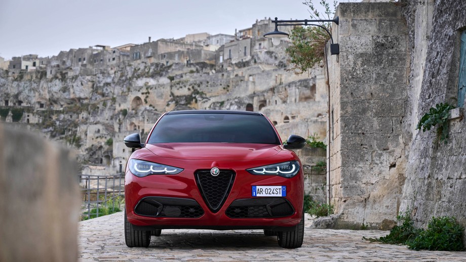 Alfa Romeo Stelvio Tributo Italiano