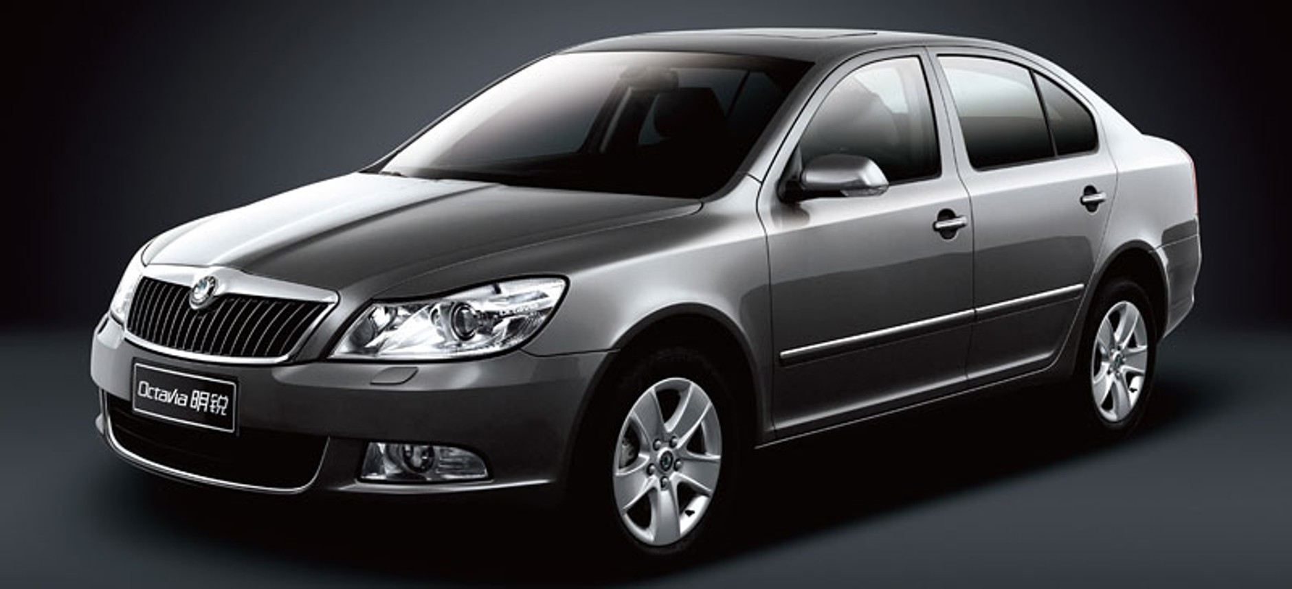 Pekin 2010: Škoda Octavia w Chinach - diody z tyłu, drewno w środku i zmodyfikowane silniki