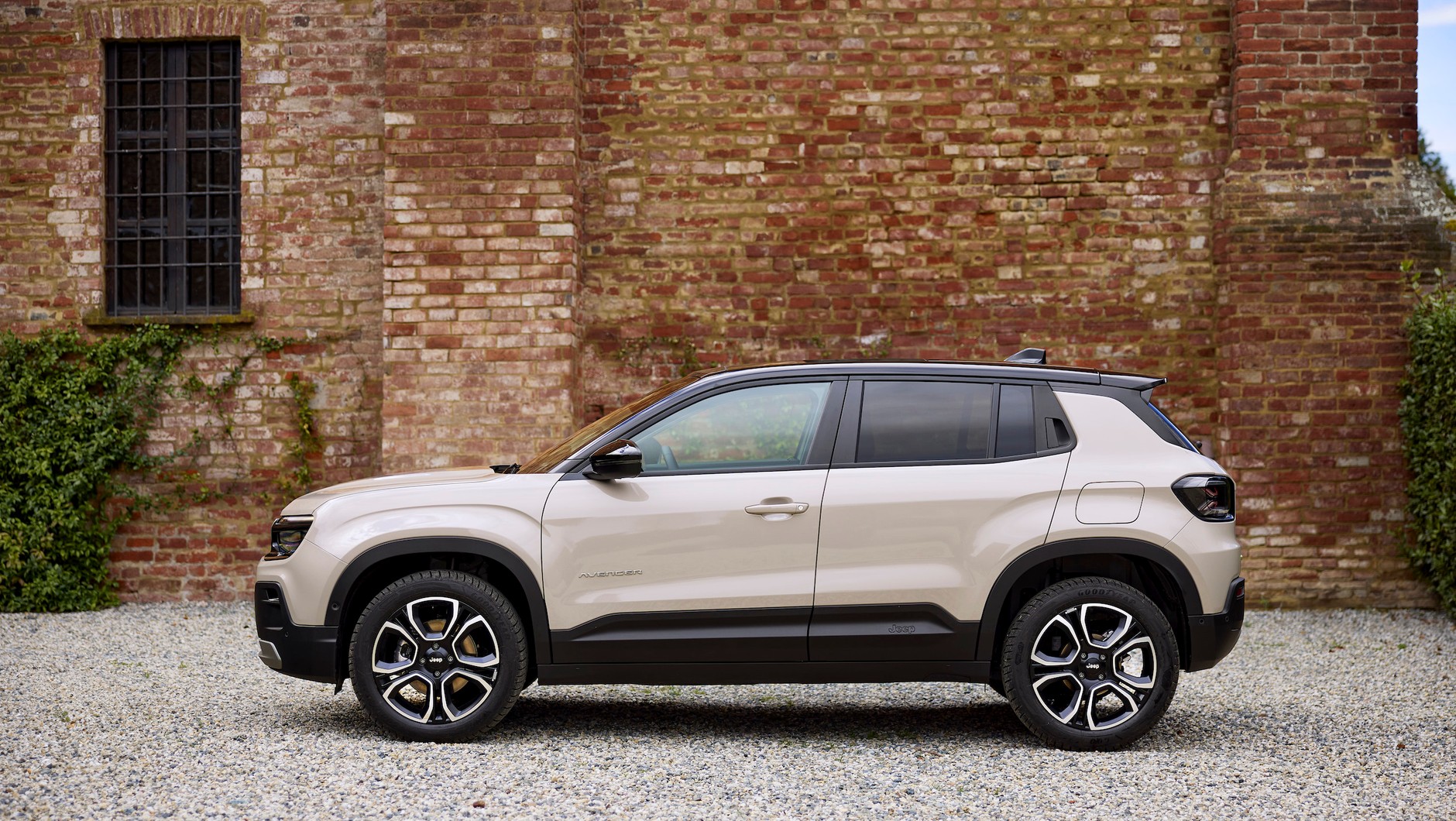 Jeep Avenger e-Hybrid