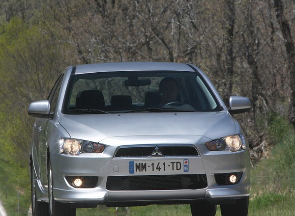 Mitsubishi kusi instalacjami LPG