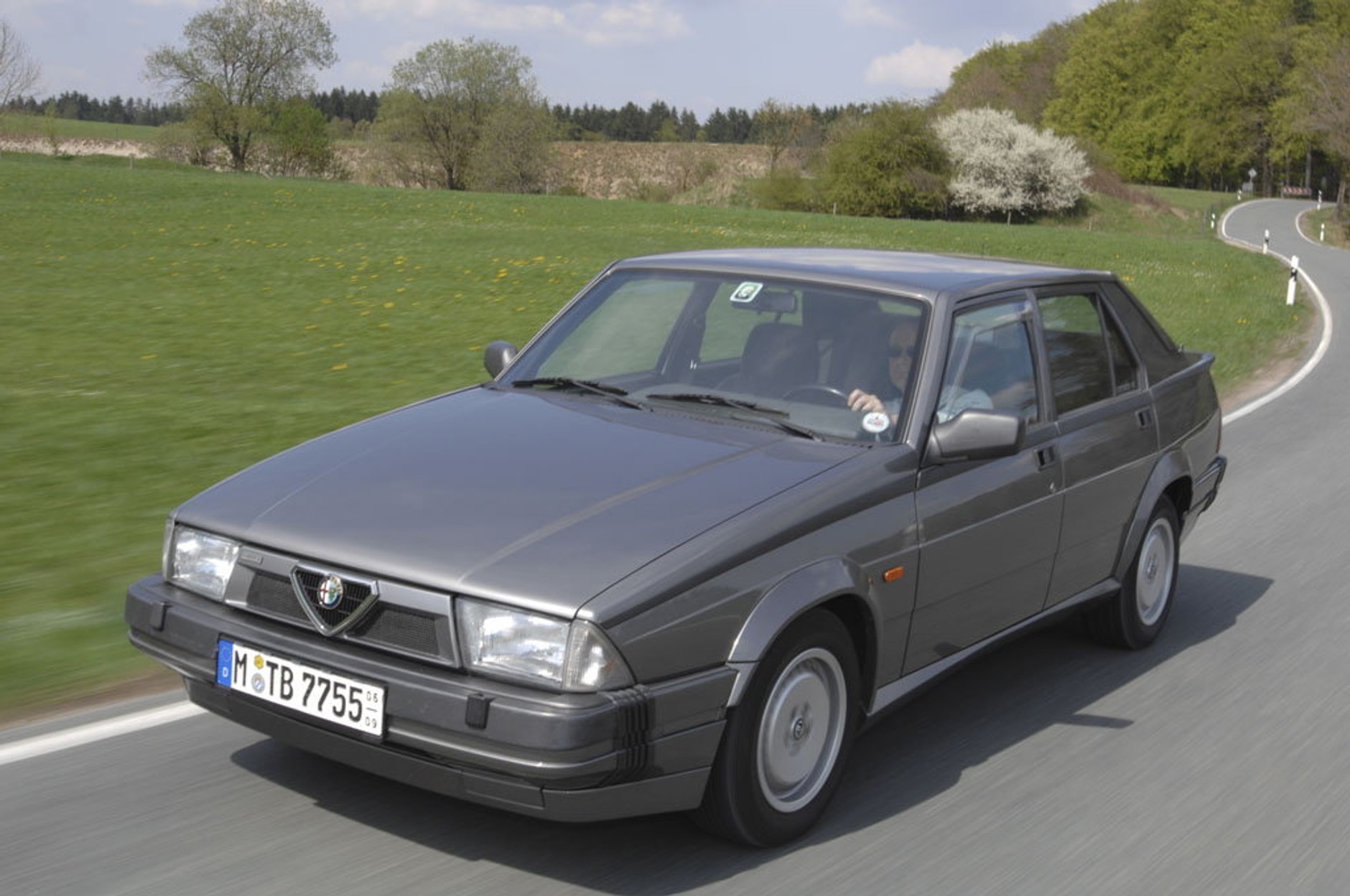 Alfa Romeo 75