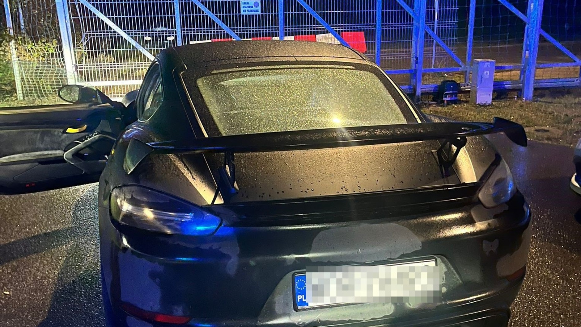 Skradzione Porsche Cayman GT4