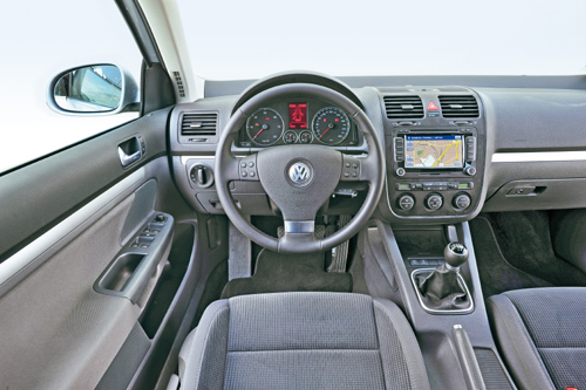 Hyundai i30 CW kontra VW Golf Variant i Peugeot 308 SW - Golf poważnie zagrożony