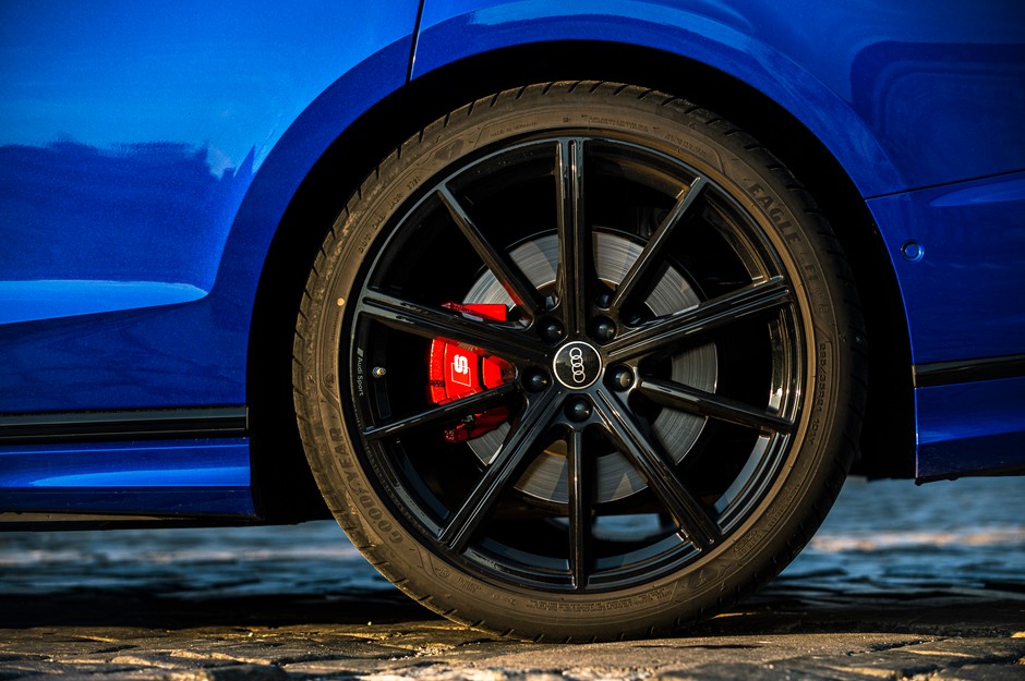 Audi S8