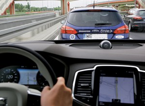 Policjanci będą mierzyć odstępy między autami na autostradzie A4