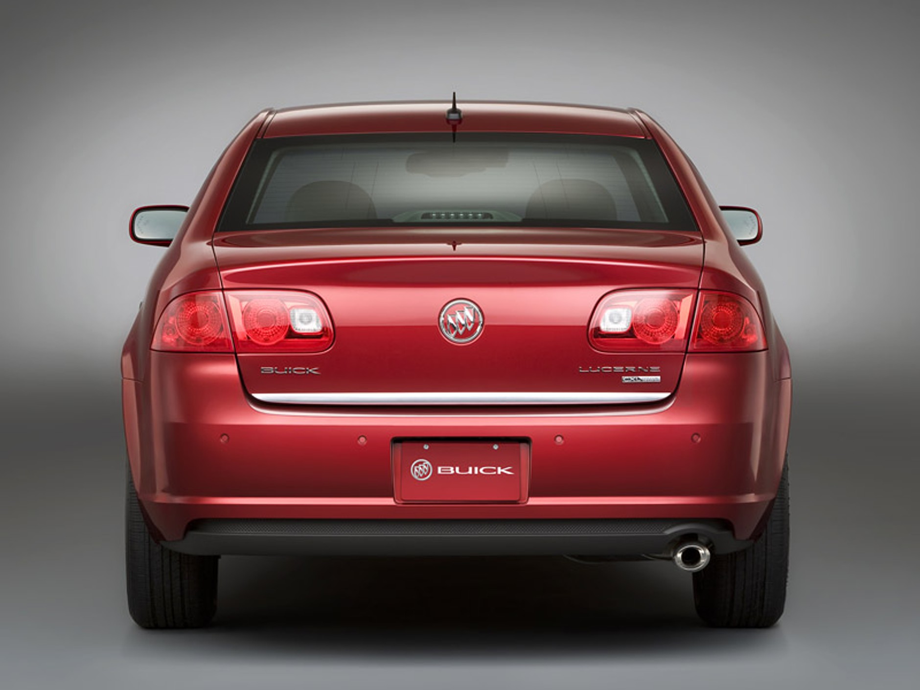 Buick Lucerne: poszerzona oferta wersji