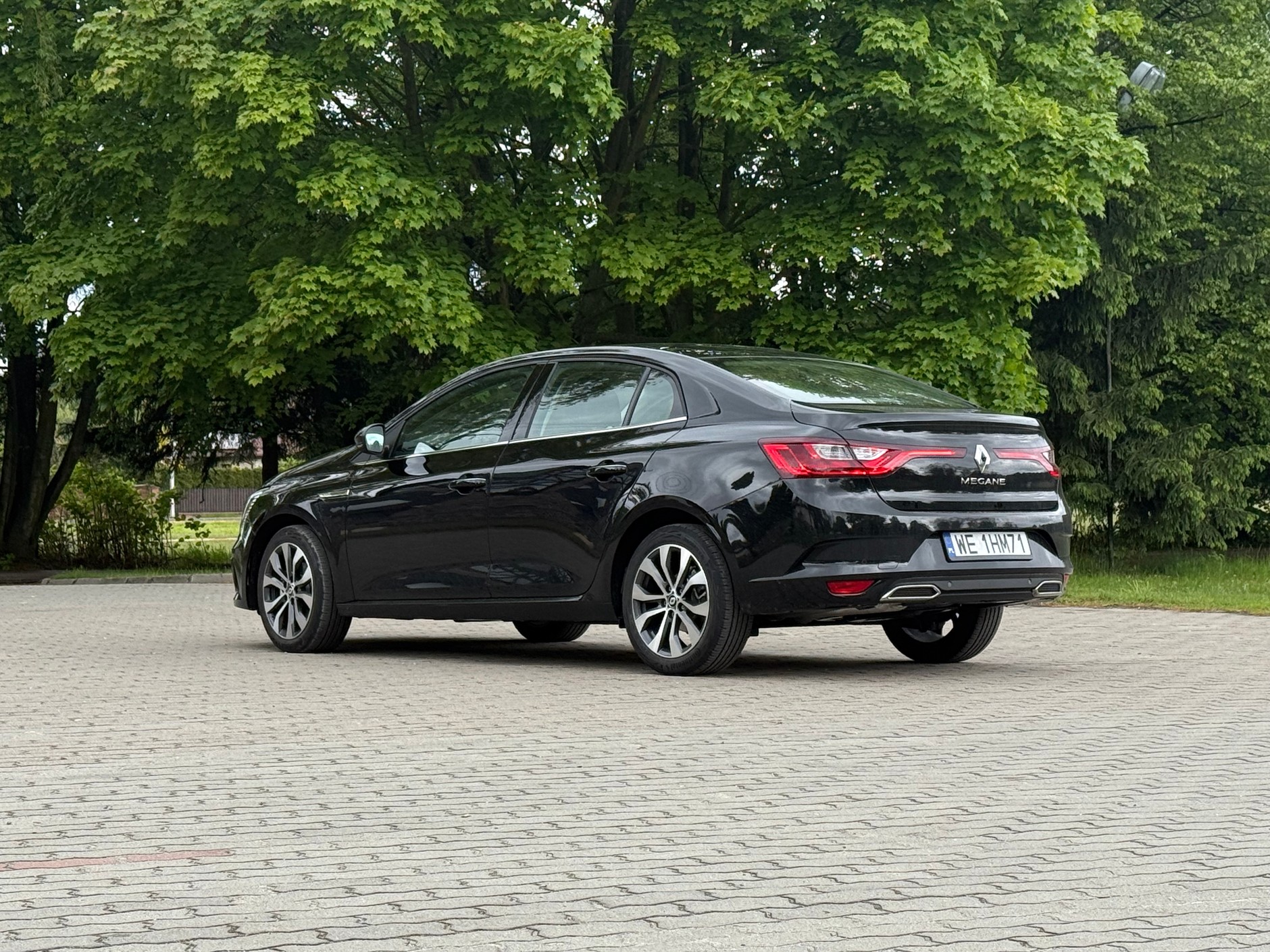 Renault Megane Grand Coupe Blue dCi 115 EDC