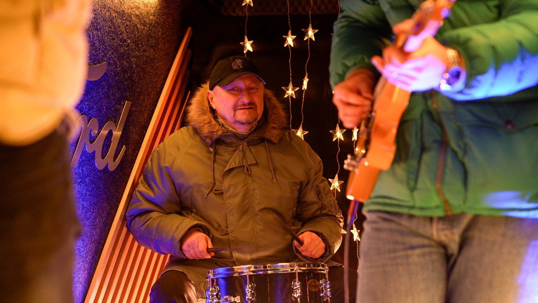 Pierwsza piosenka transmitowana z kosmosu zasilana przez Forda E-Transita