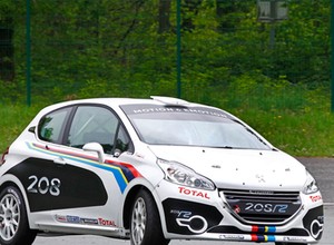 Peugeot 208 R2 na Ulster Rally