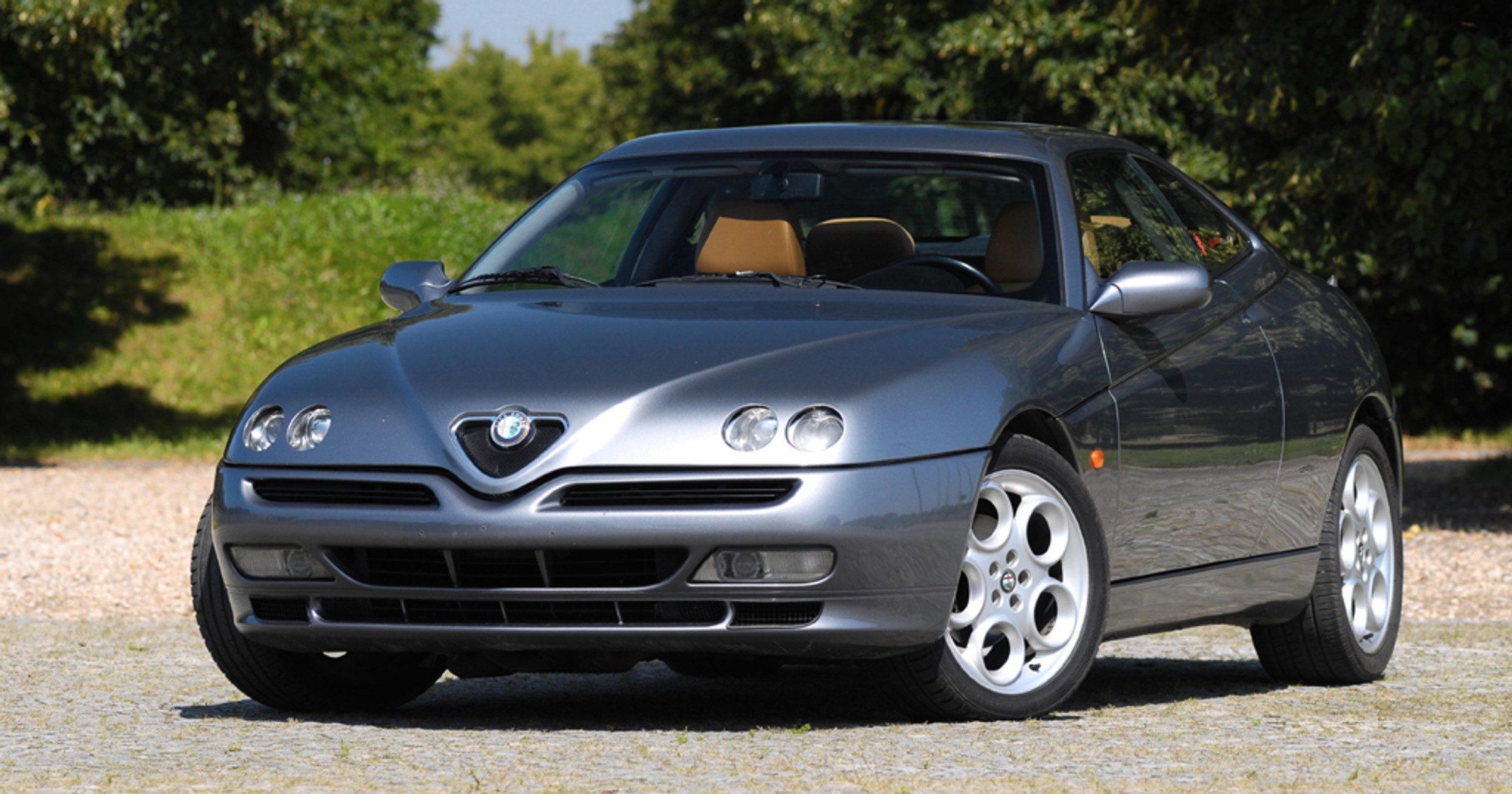 Alfa Romeo GTV 2.0 Turbo - Radość z jazdy dla dwojga