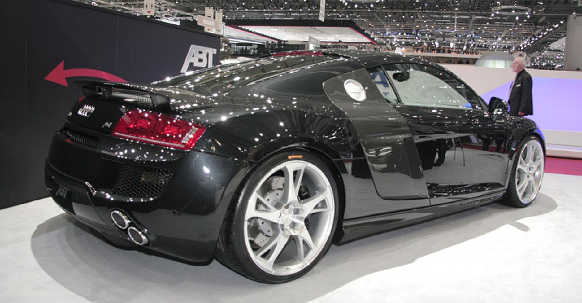 Genewa 2009: parada sportu i tuningu (fotogaleria)