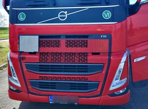 Niebezpieczny transport z Turcji. Inspektorzy Transportu Drogowego wykryli kilka przewinień