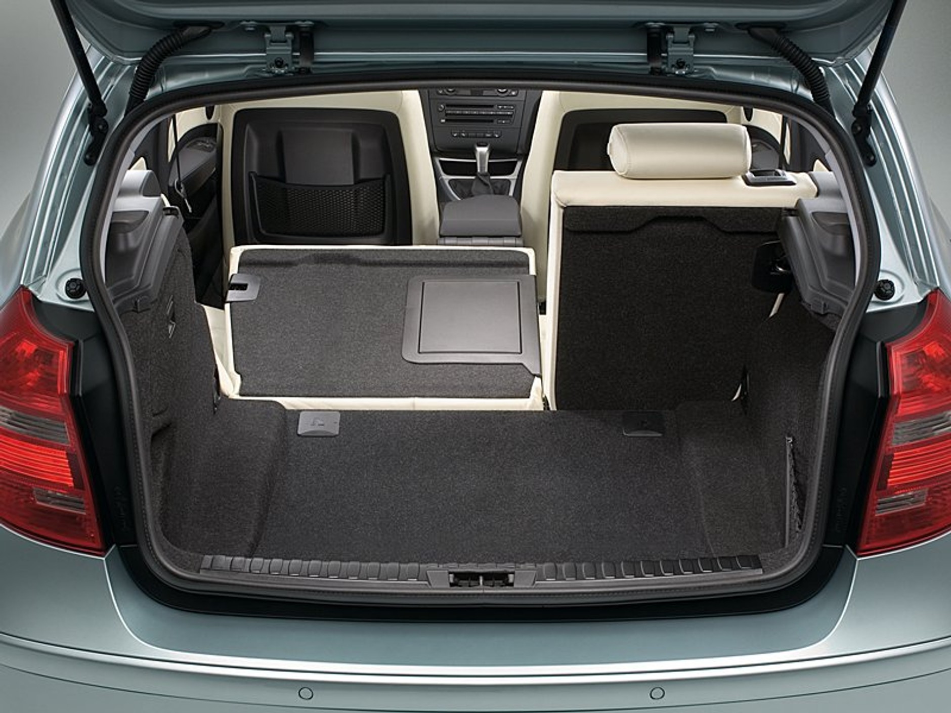 BMW serii 1: troje drzwi i facelifting