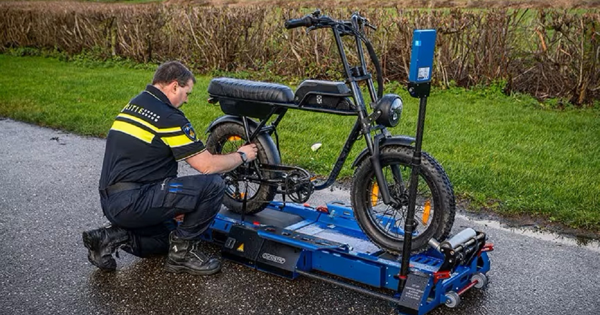 Przenośna hamownia holenderskiej policji