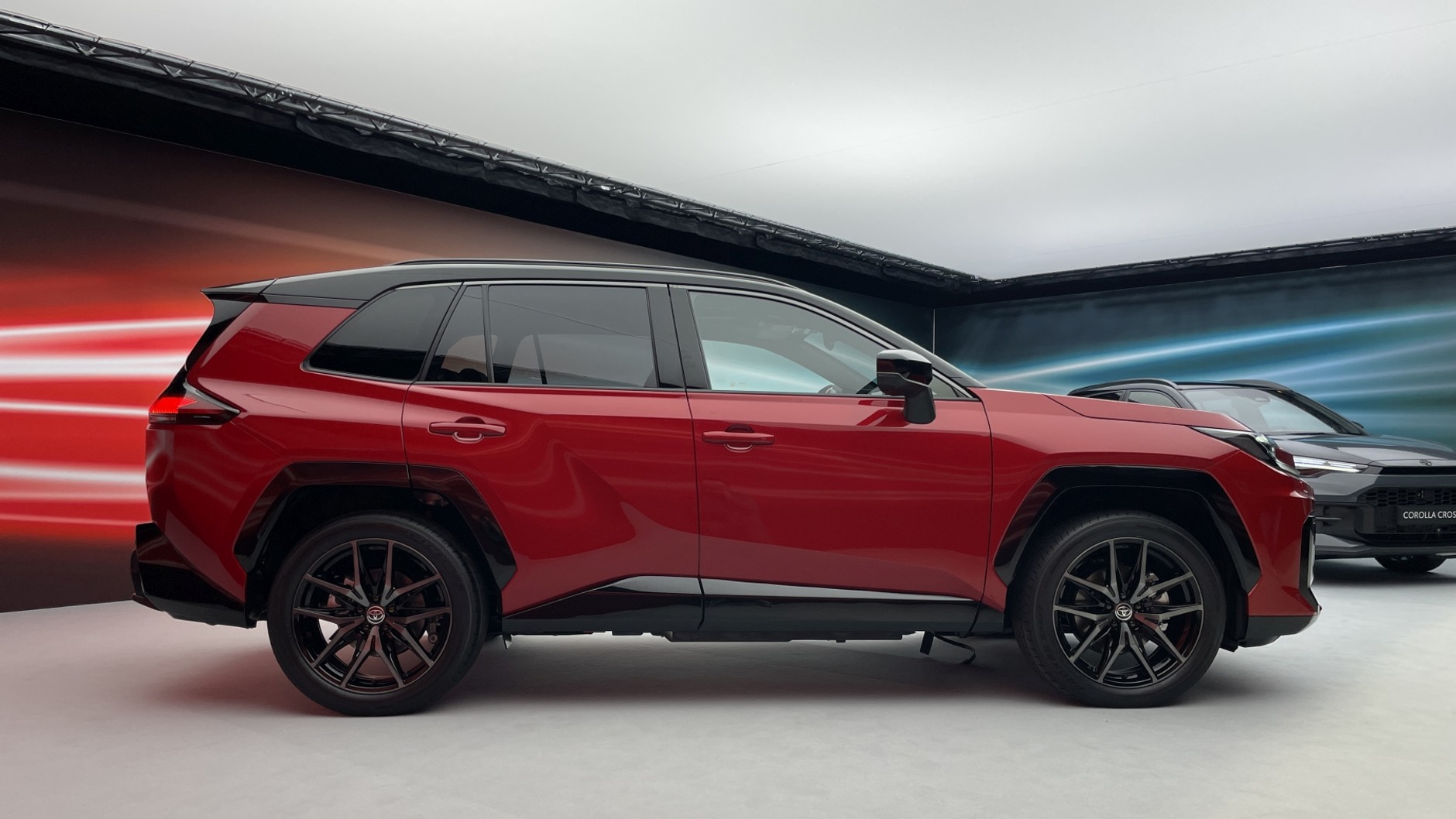 Nowa Toyota RAV4 GR Sport (2025)