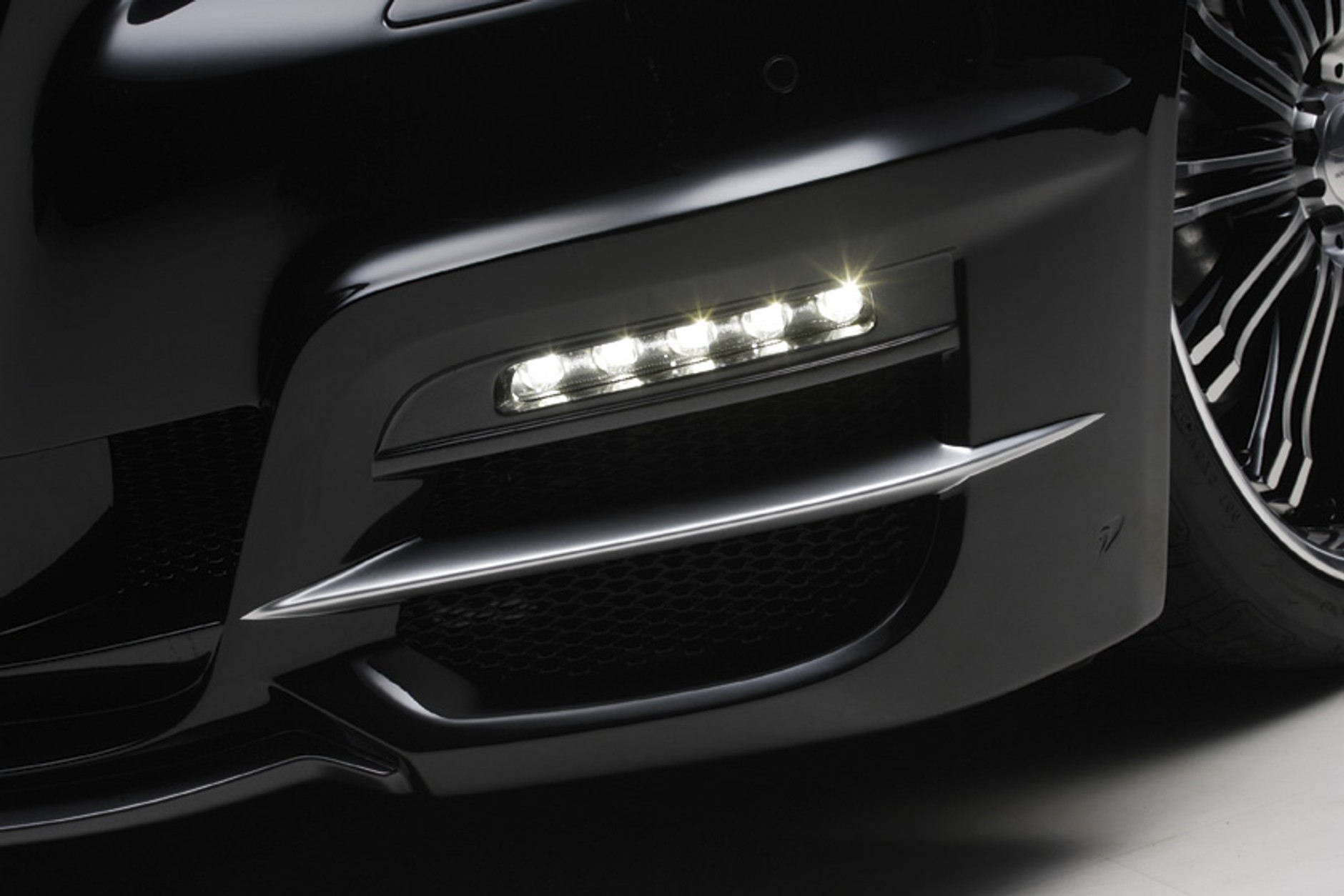 BMW 5 czyli czarny bizon