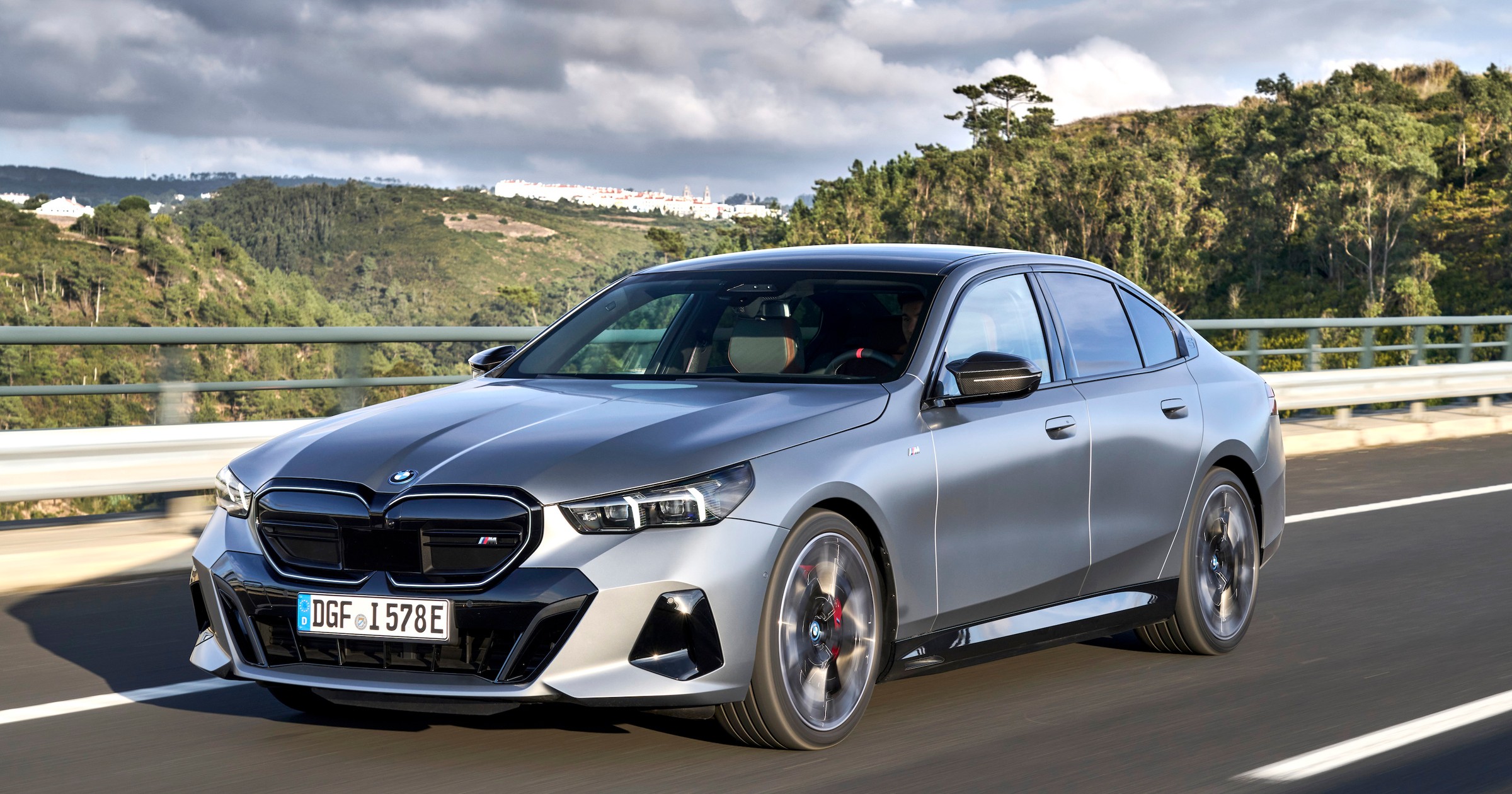 BMW i5