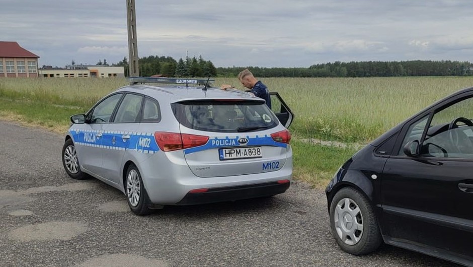 Obraz pochodzący z serwisu https://kolno.policja.gov.pl/po9/aktualnosci/96261,NIE-ZATRZYMAL-SIE-DO-KONTROLI-BO-MIAL-PONAD-PROMIL-I-ZAKAZ-KIEROWANIA-POJAZDAMI.html