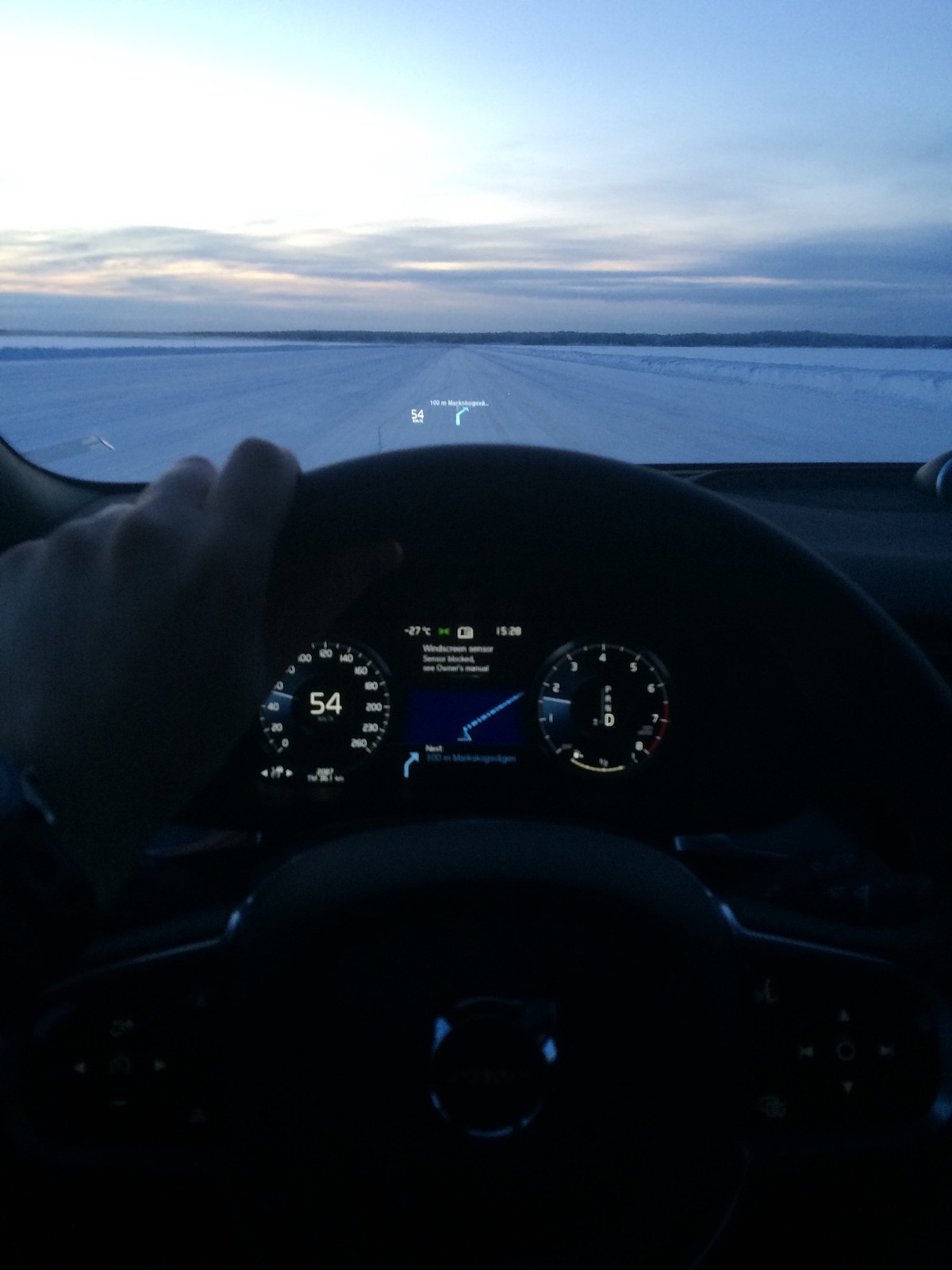 Pustka na tej białej równinie działa oczyszczająco. Brak radarów też daje poczucie spokoju...