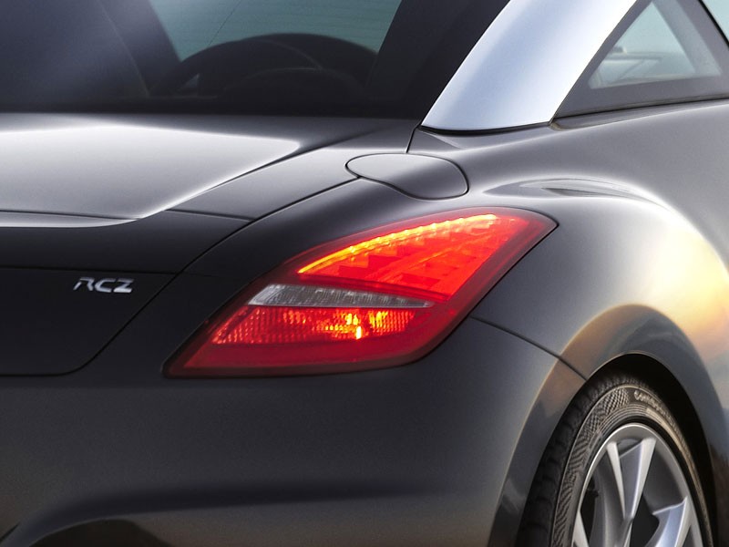 IAA Frankfurt 2009: Peugeot RCZ - odsłonięcie seryjnego coupé