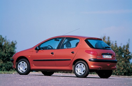 Peugeot 206 - Maluch o wielu obliczach