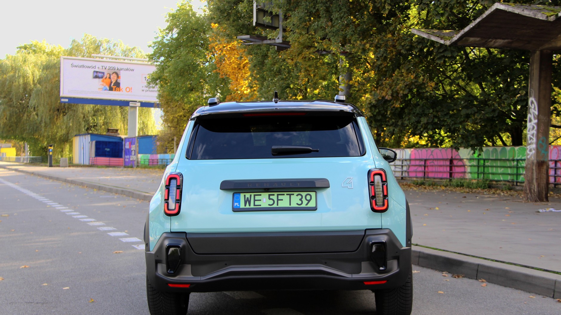 Renault 4 E-Tech Iconic