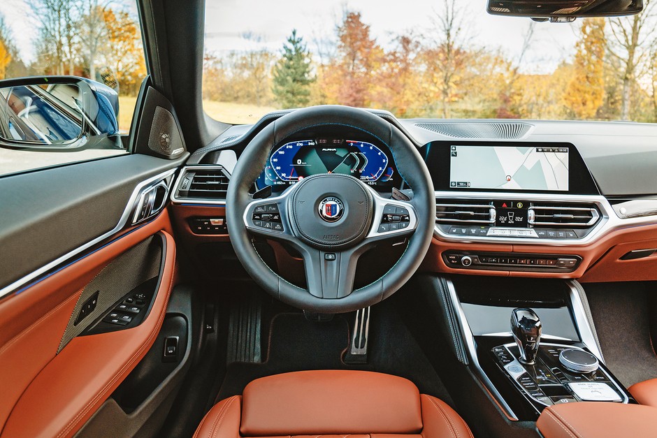 Zmodyfikowany kokpit BMW serii 4 Gran Coupé z "prawdziwą" dźwignią zmiany biegów