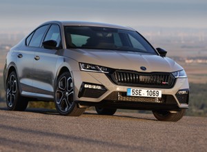 Skoda Octavia RS iV - jak działa hybryda plug-in?