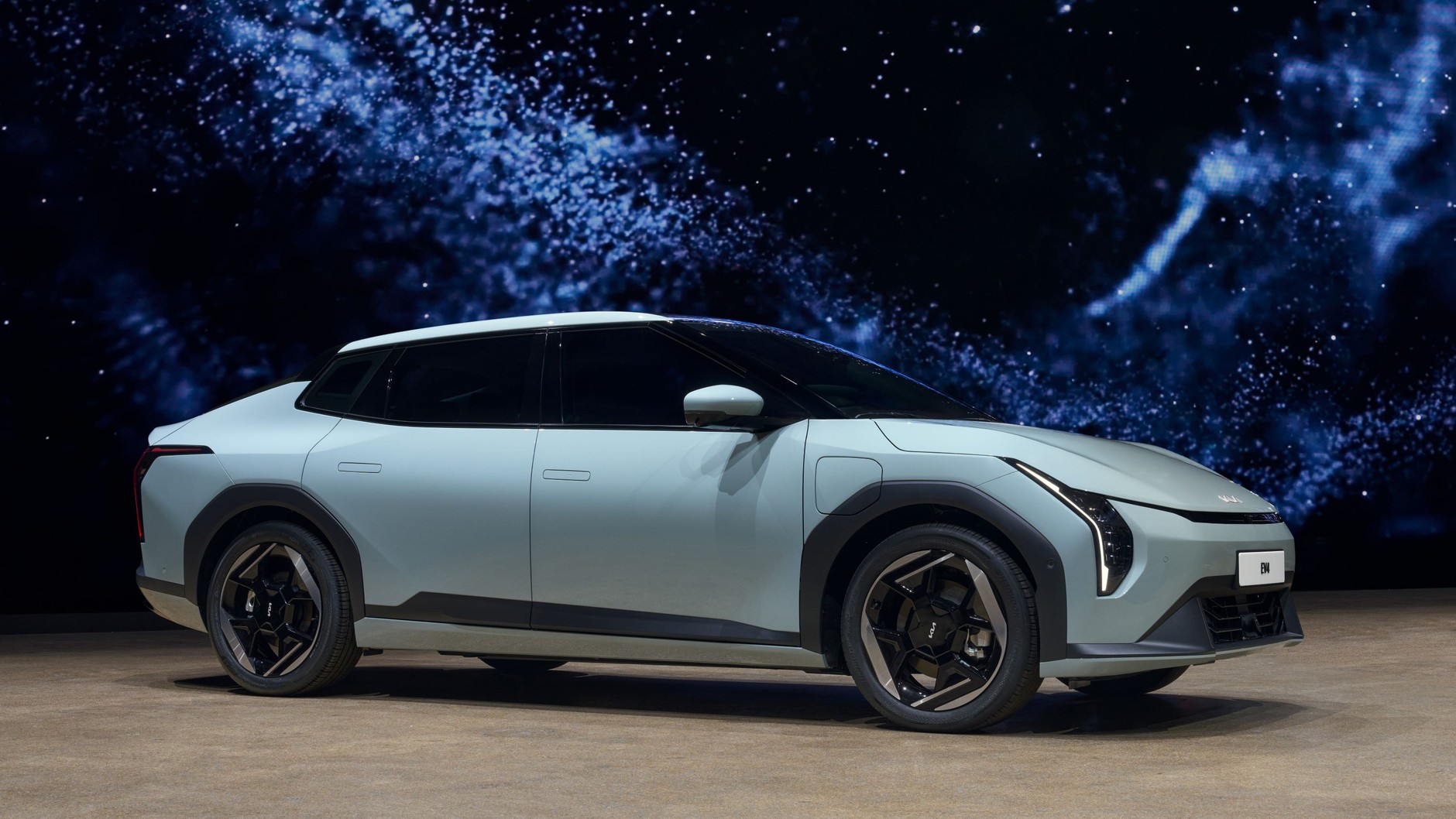 Kia EV4