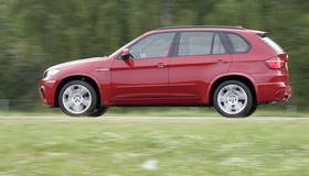 Superterenówki z turbodopalaczem: BMW X5 M kontra Porsche Cayenne Turbo