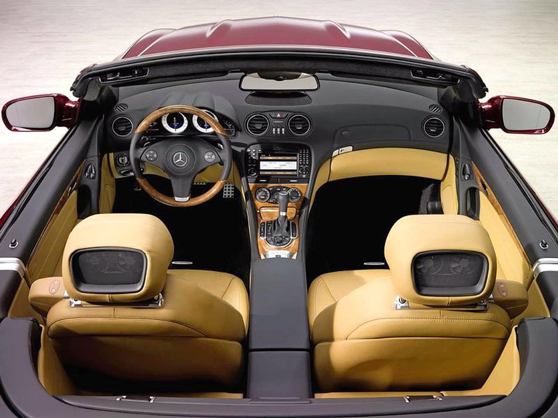 Mercedes-Benz SL – radykalna zmiana na drugą połowę cyklu modelowego