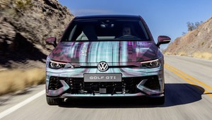 Zmodernizowany Volkswagen Golf z ChatemGPT. Te zmiany mają wystarczyć aż do 2030 r.