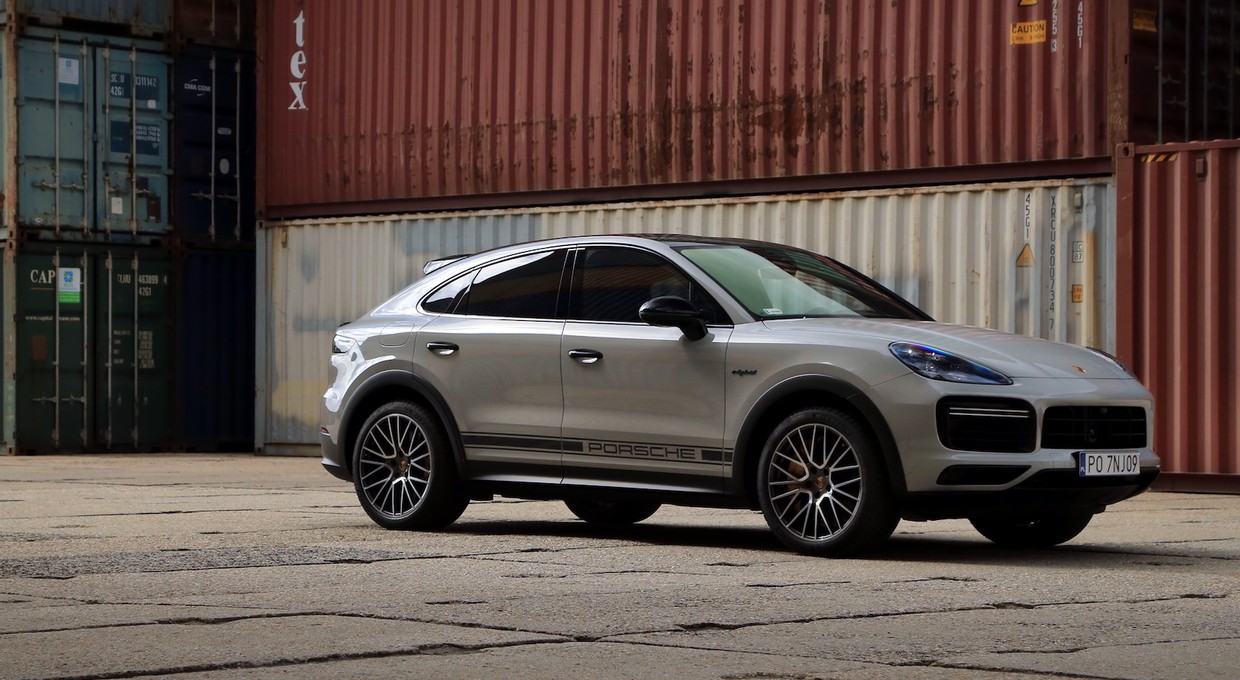 Porsche zaciska pasa. Cayenne hitem, upadek Taycana i kryzys Macana. Co dalej?