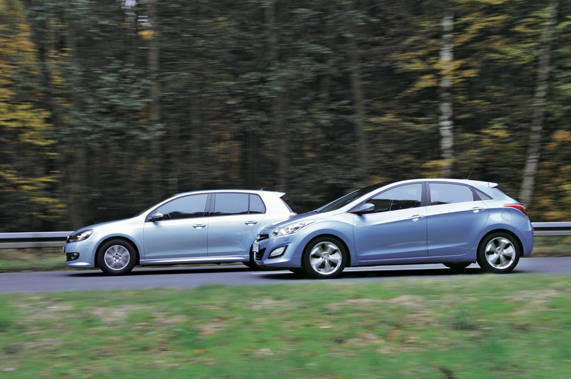 Hyundai i30 kontra VW Golf: sprawdziliśmy, kto robi lepszego Golfa