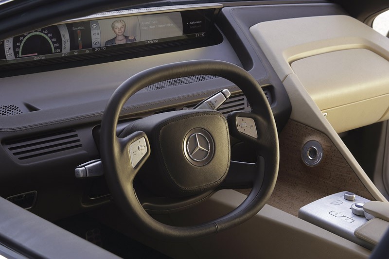 IAA Frankfurt 2007: Mercedes-Benz F700 – mistyczna nowoczesność