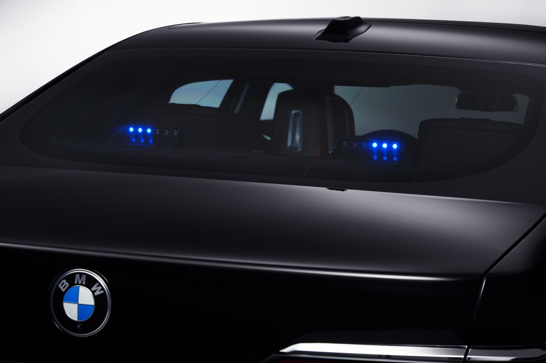 BMW serii 7 Protection. Jeżdżąca kapsuła bezpieczeństwa