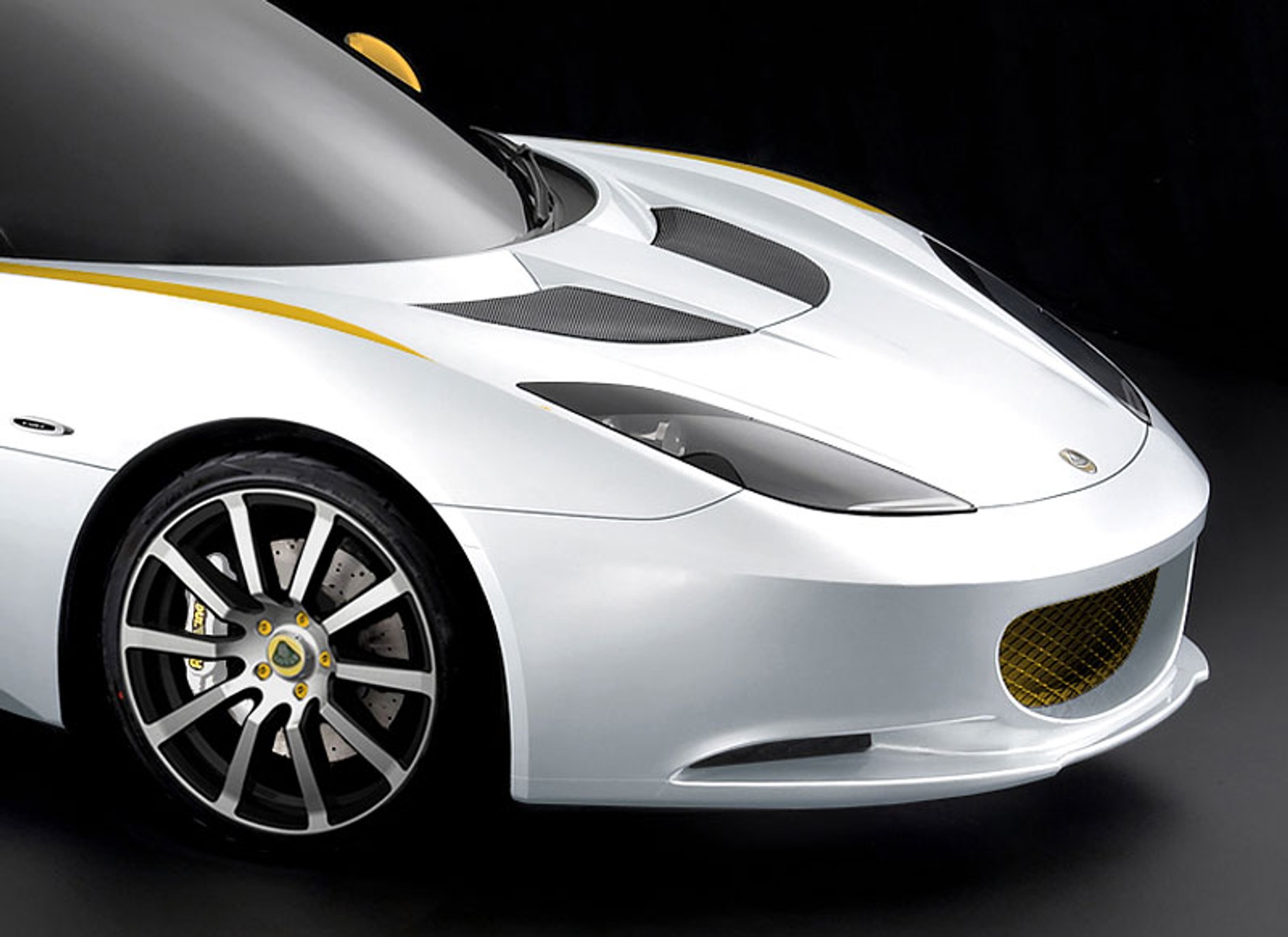 Naomi Campbell i Lotus Evora pomagają Haiti