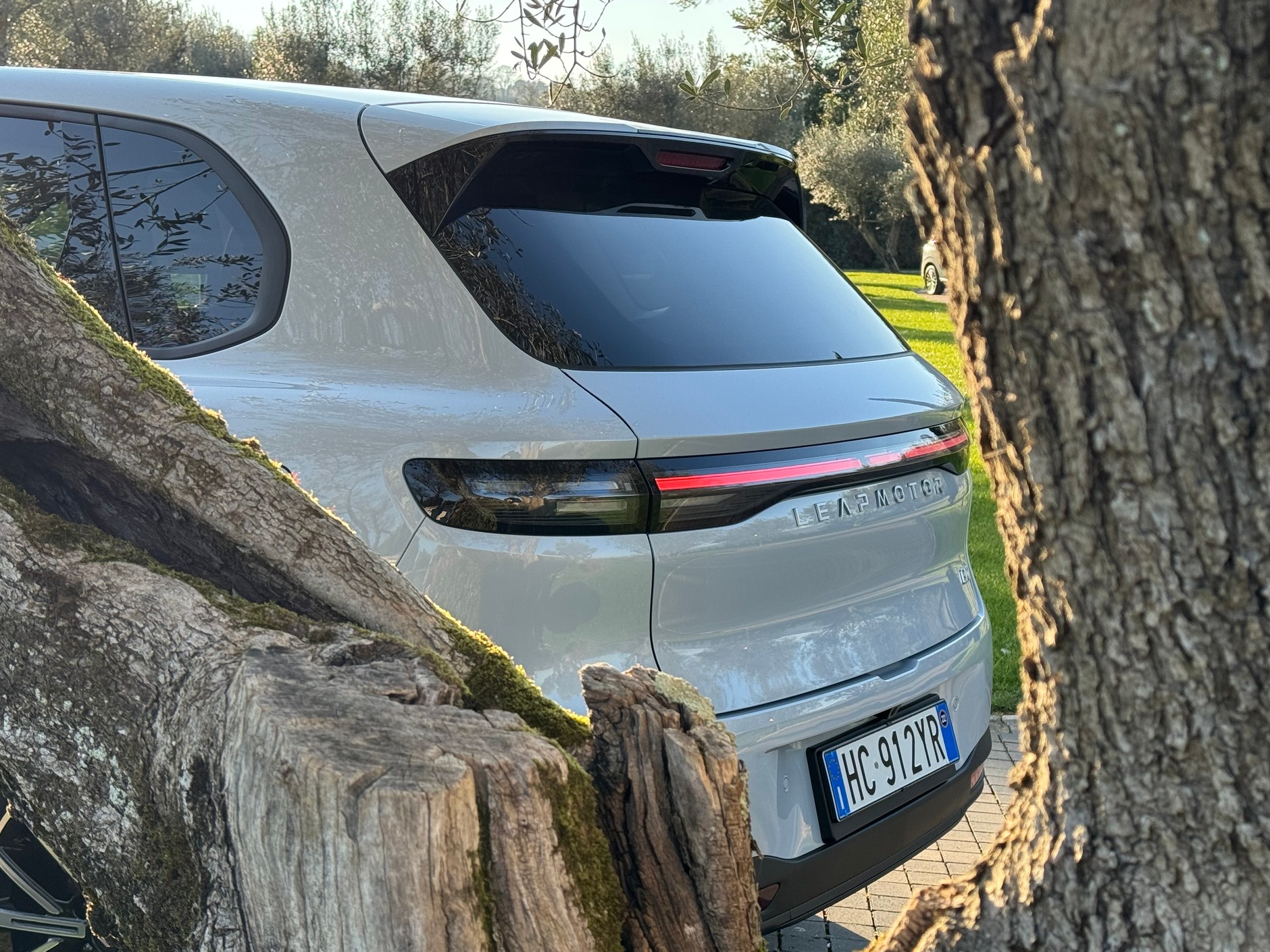 Leapmotor B10 Hybrid EV