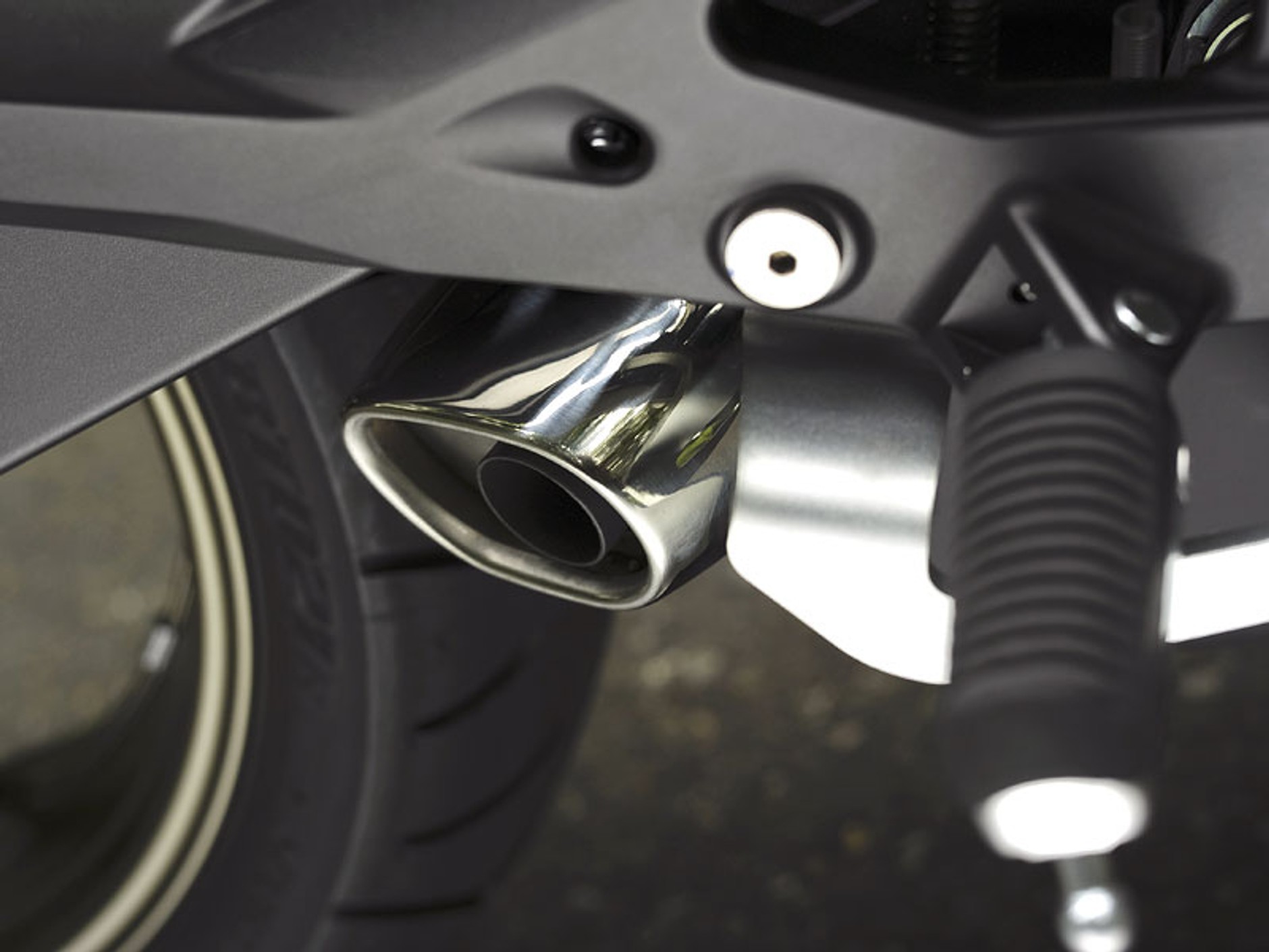 Yamaha XJ6 Diversion i XVS 950A Midnight Star - nowości na rok 2009