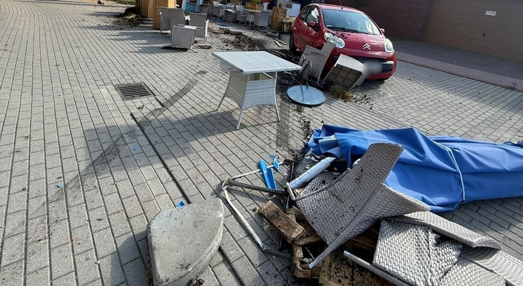 Staranowany ogródek gastronomiczny w Śmiglu (sierpień 2026 r.)