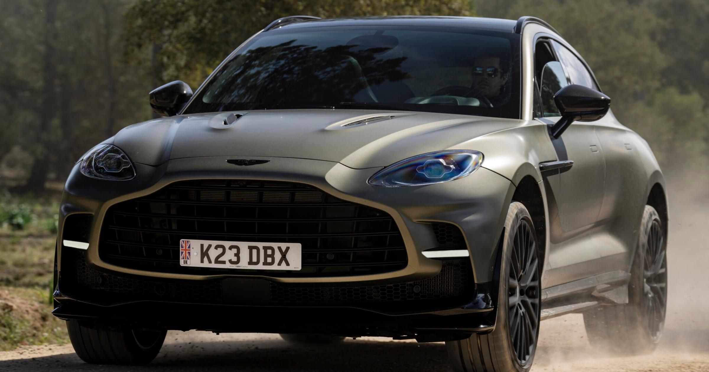 Aston Martin DBX707