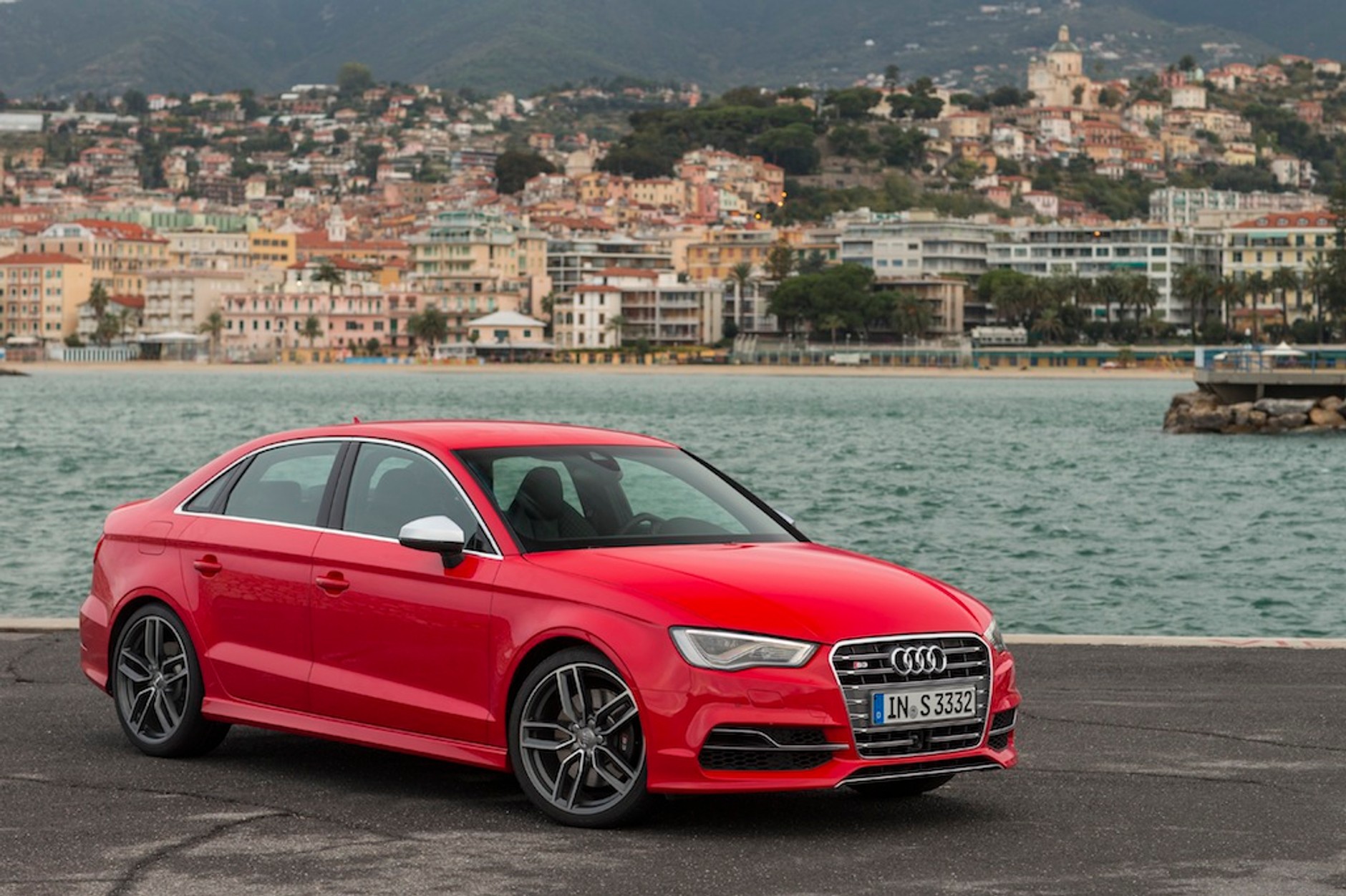 300-konna A-trójka: Audi S3 limuzyna